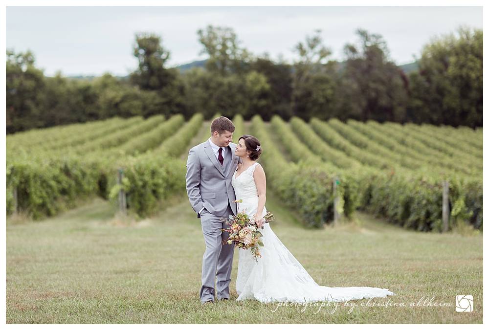 Noboleis Vineyards Wedding Photographer Augusta Missouri Outdoor Winery Wedding ErinAsh-148