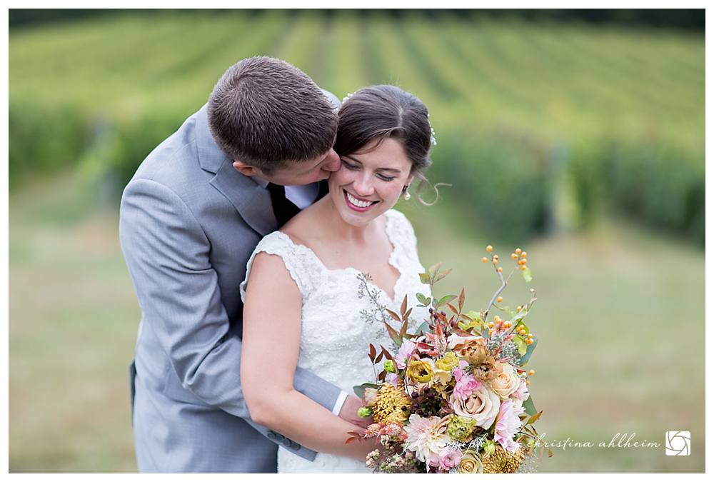 Noboleis Vineyards Wedding Photographer Augusta Missouri Outdoor Winery Wedding ErinAsh-9