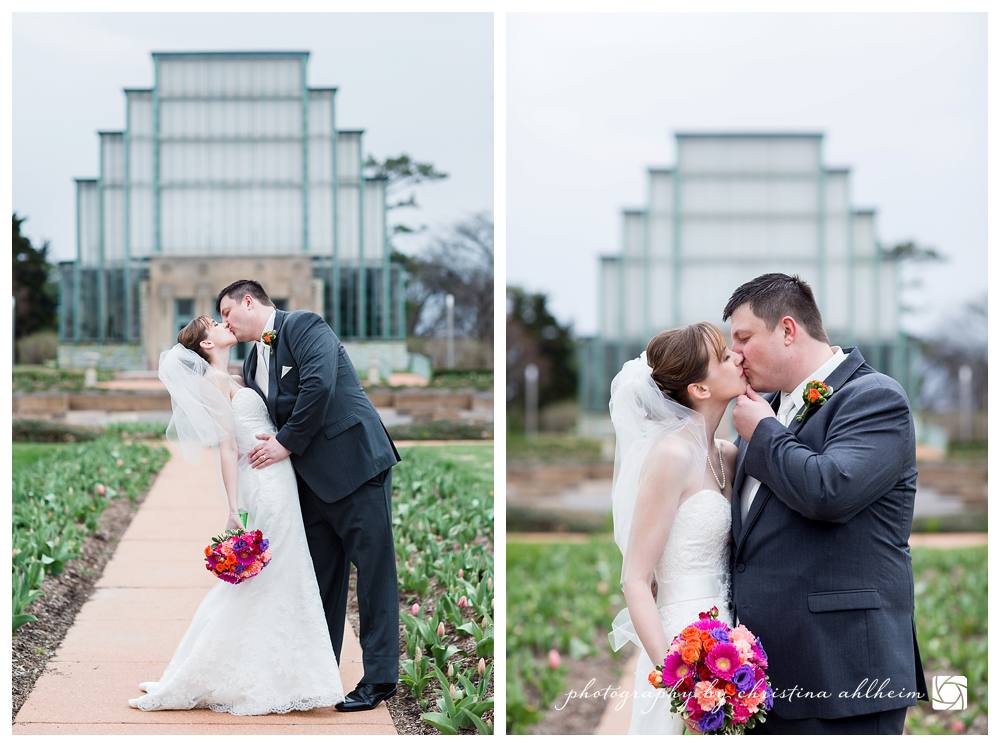 Jewel-Box-Forest-Park-Wedding-Photographer_AllisonMarc-5