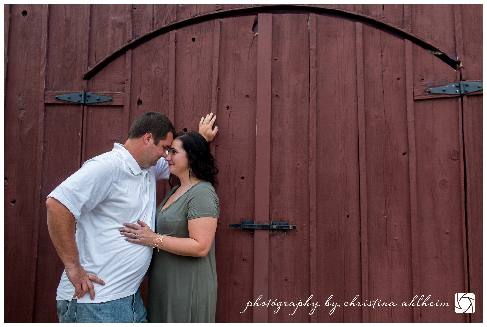 Downtown_Hermann_Missouri_Engagement_Photographer-KristenBrent-68