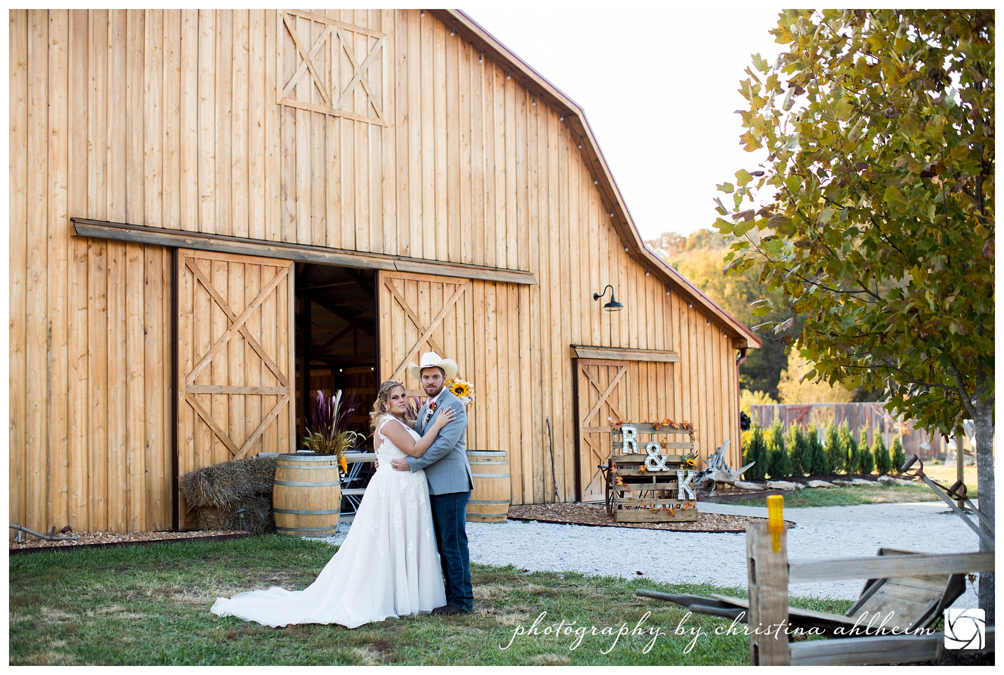 Foristell Valley Farms Fall Wedding Photography